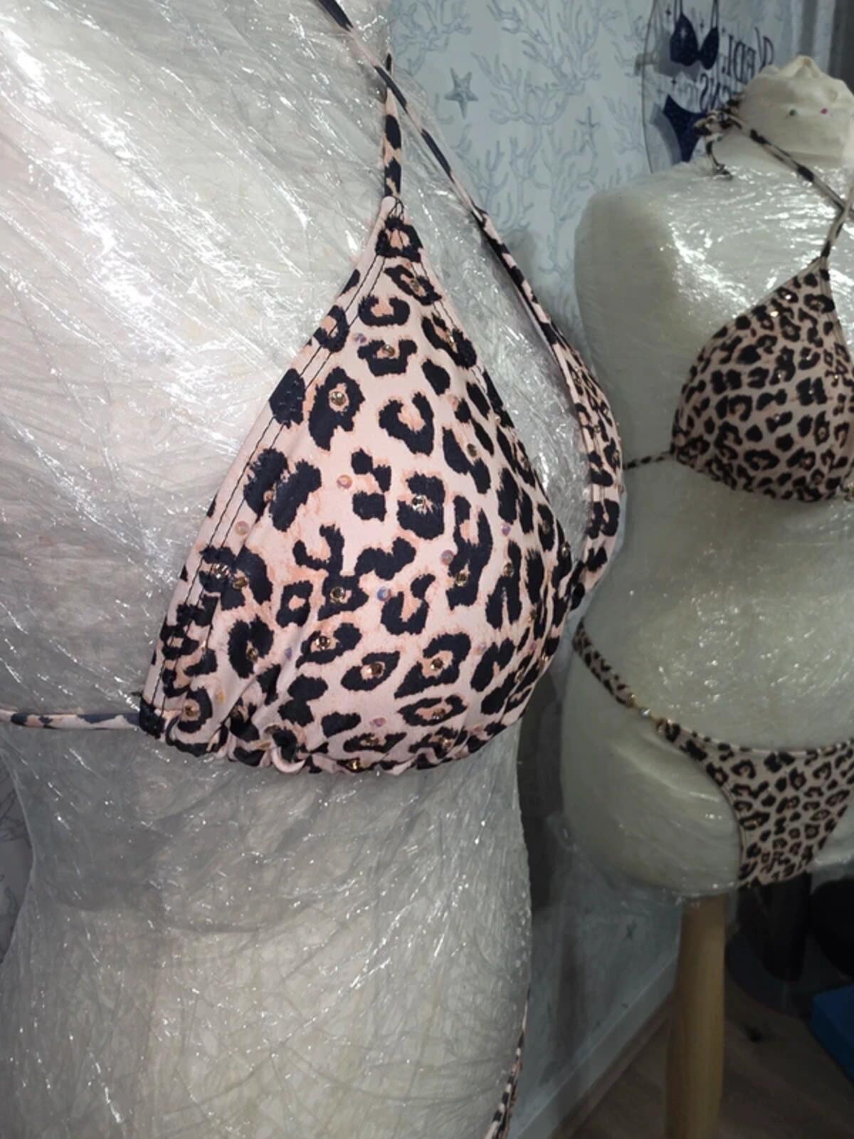 Rhinestoned leopard print bikini 10-12