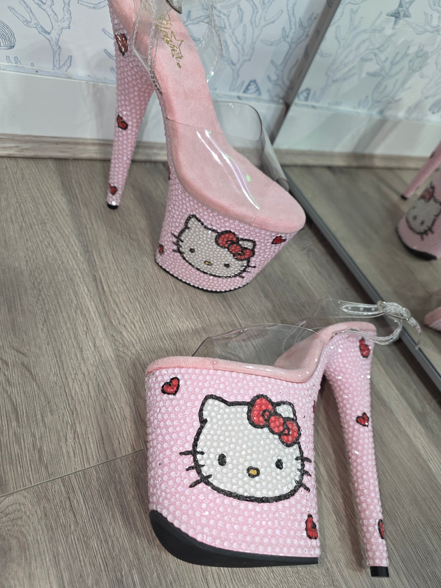 Hello Kitty with Hearts Heels