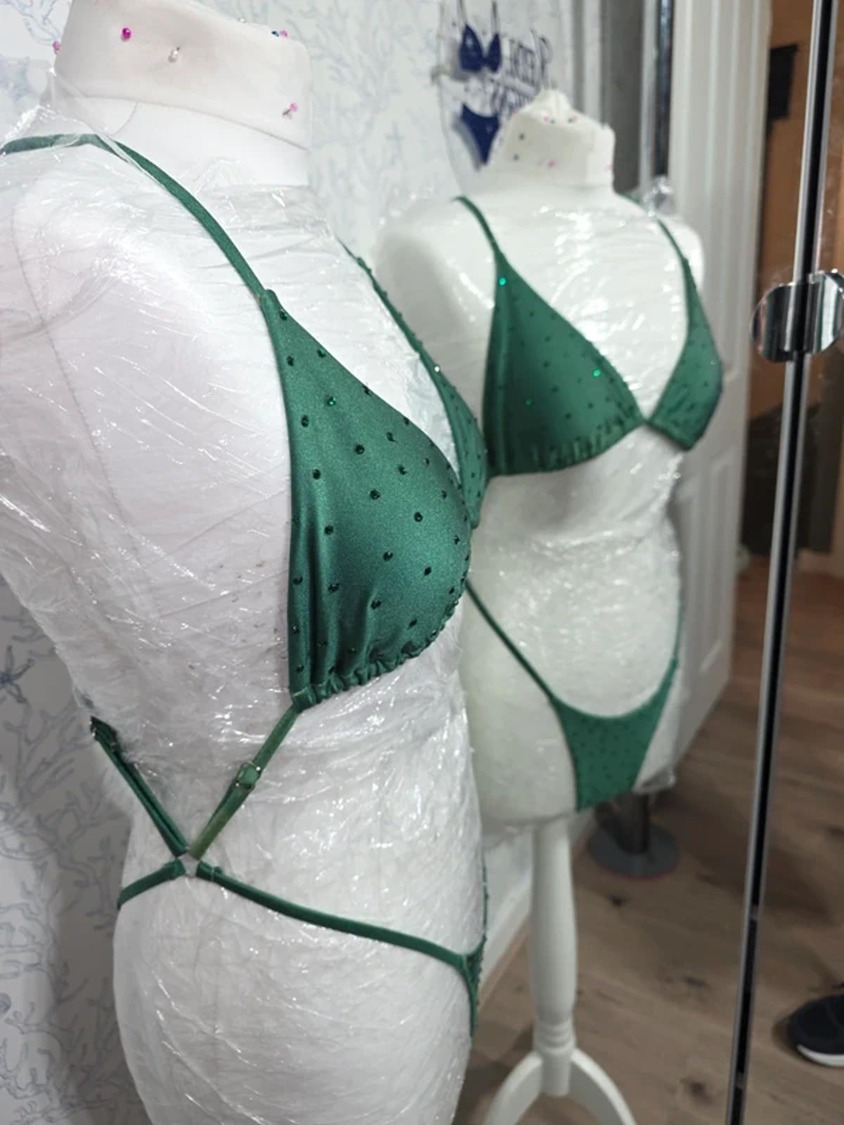 Green rhinestone one piece 6-8