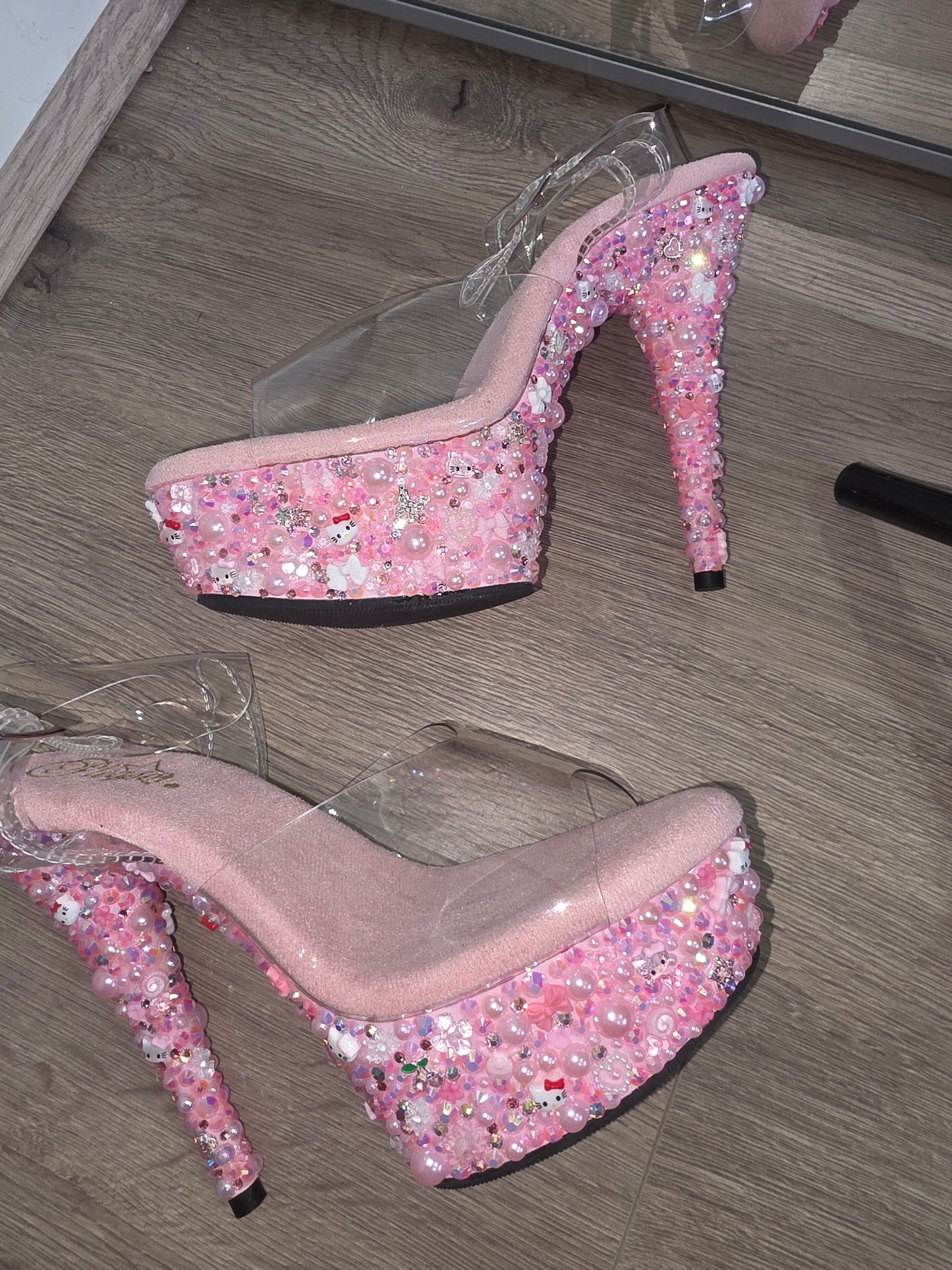 6 inch Hello Kitty Cluster heels