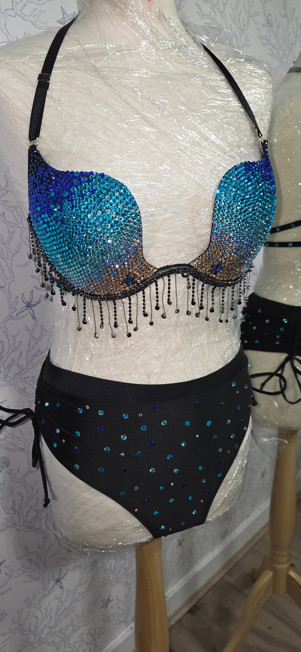 Custom U shape lingerie set