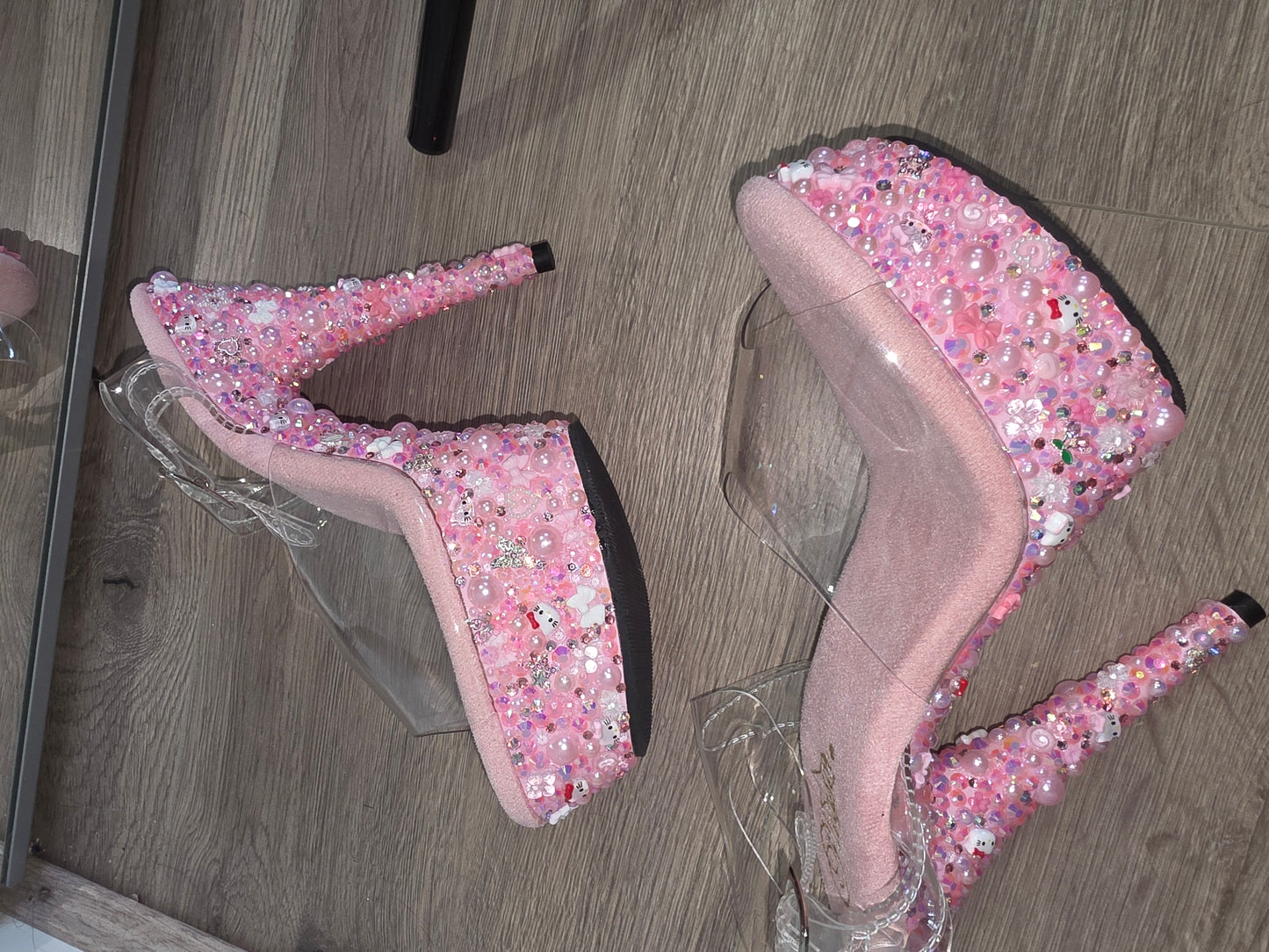 6 inch Hello Kitty Cluster heels