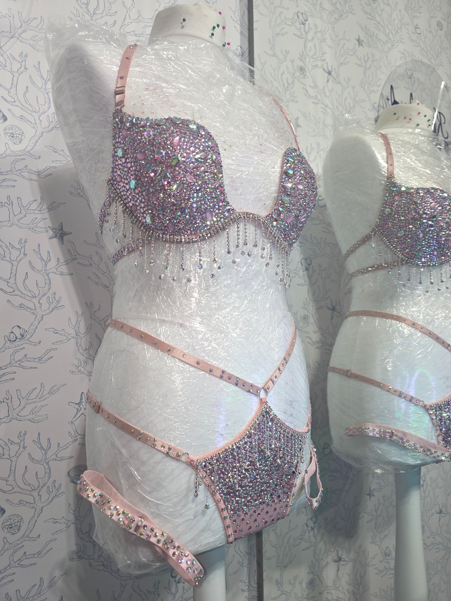 Custom U shape lingerie set