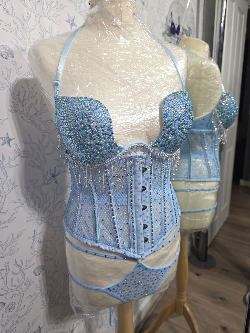 Custom U shape set and Corset