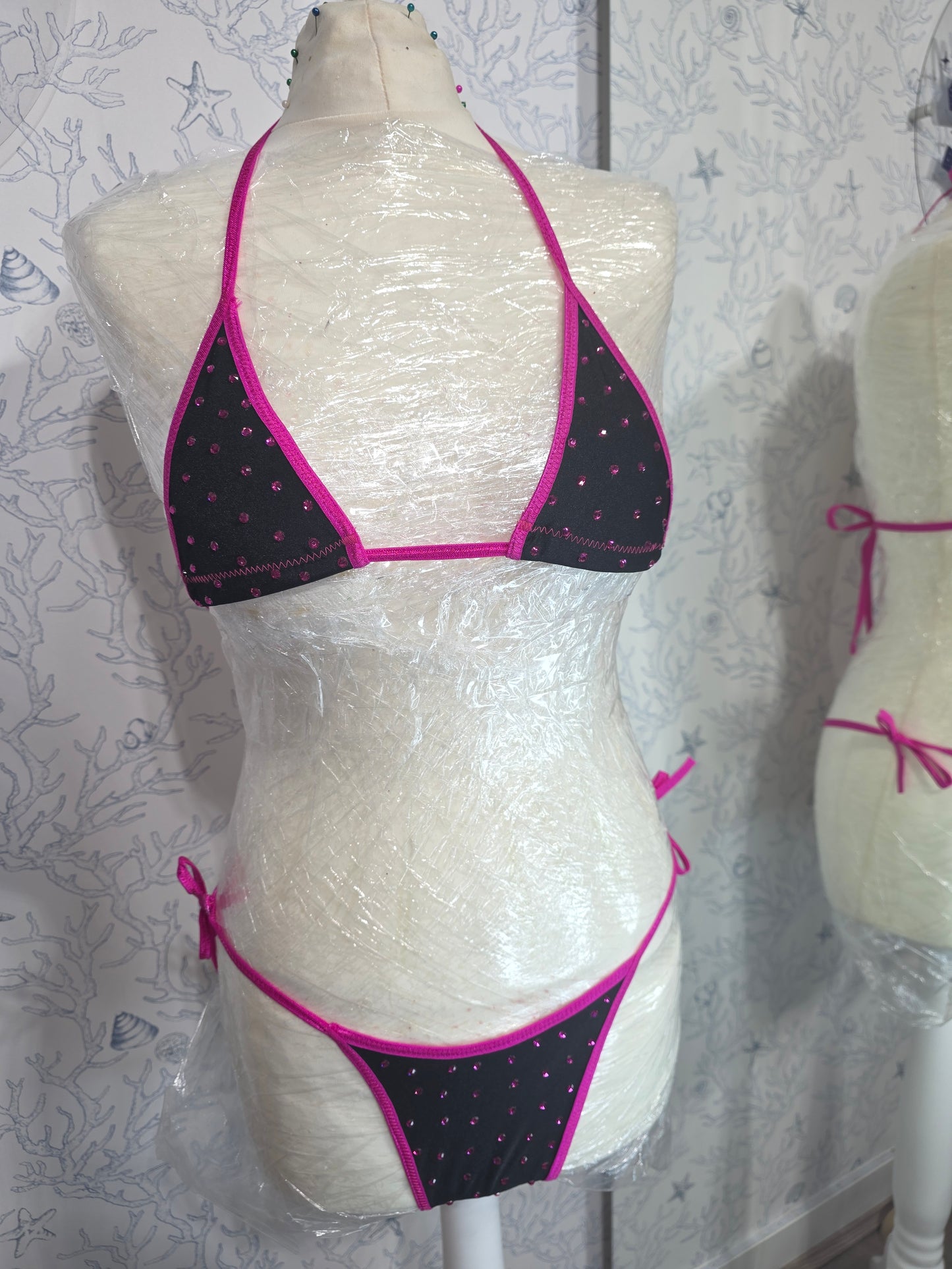 Black and Pink 4 inch micro 6-12